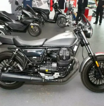 2018 Moto Guzzi V9 Bobber