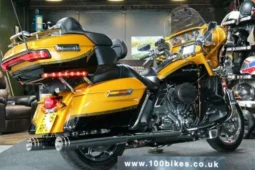 
										2015 Harley-Davidson CVO Limited 110 (FLHTKSE) full									